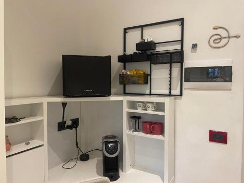 Kuchyň nebo kuchyňský kout v ubytování DROOMS 4,0 domotic smart self 24h,7 vicino treni Porta Susa e Centro Storico