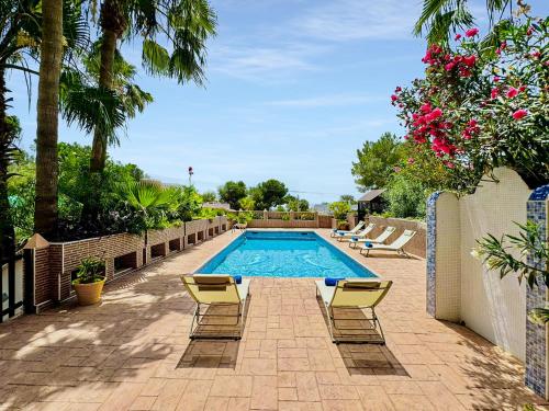 Kolam renang di atau dekat dengan Villa By Playa Den Bossa & Ibiza Town 7min, Bbq