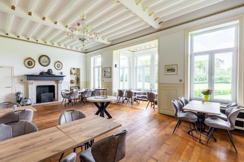 Χώρος καθιστικού στο Suite de luxe au château 105