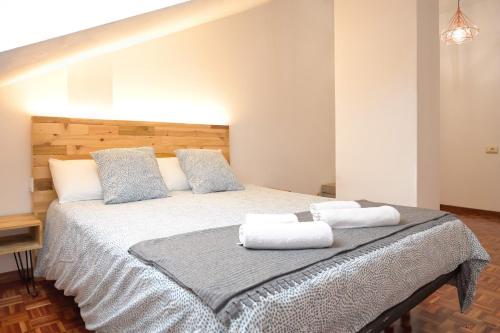 Flat overlooking the park 1km to Plaza Pontevedra