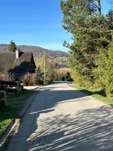 Landskap semula jadi dekat dengan chalet