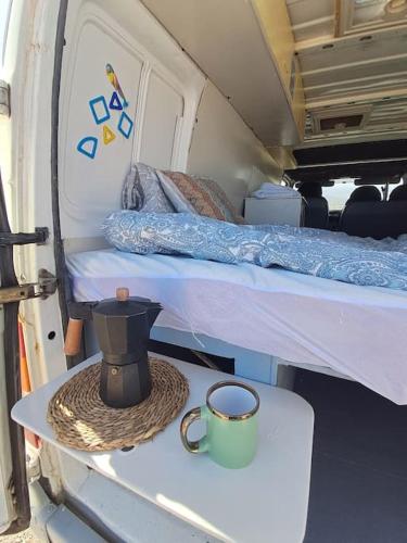 Slow-Life Campervan, Küche, Dusche, Queen-Size Bett, Solar