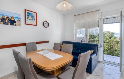 Gorgeous Apartment In Novi Vinodolski With Wifi