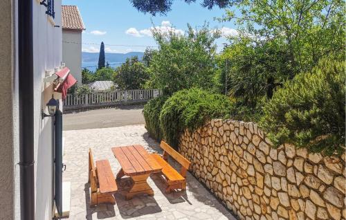 2 Bedroom Beautiful Apartment In Novi Vinodolski
