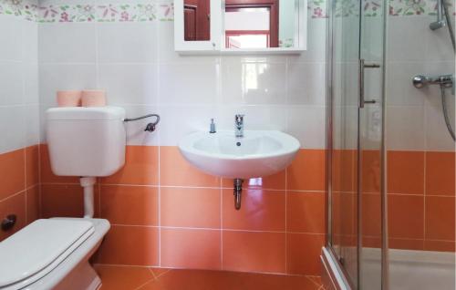 Gorgeous Apartment In Novi Vinodolski With Wifi