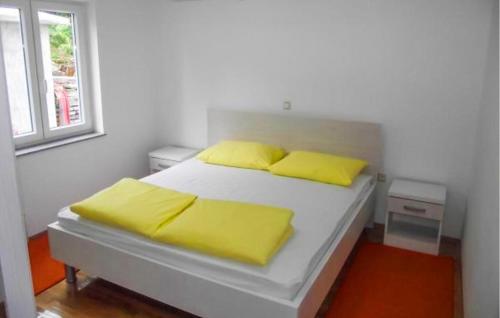 2 Bedroom Beautiful Apartment In Novi Vinodolski