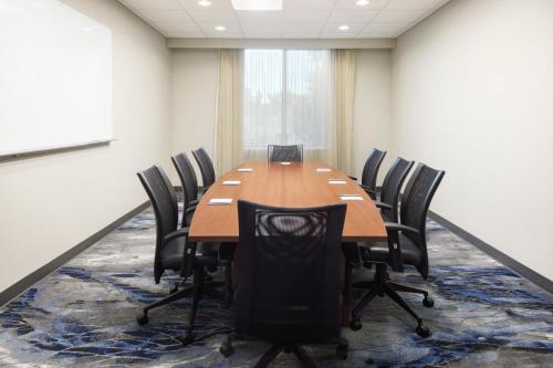 Fairfield Inn & Suites by Marriott Orlando Kissimmee/Celebration Image