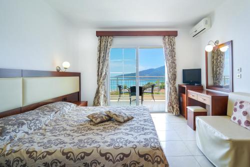 Hotel Emerald and Suites