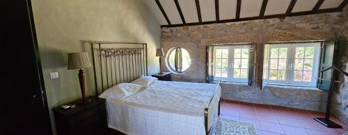 Postel nebo postele na pokoji v ubytování Quinta de S. Domingos - Viseu