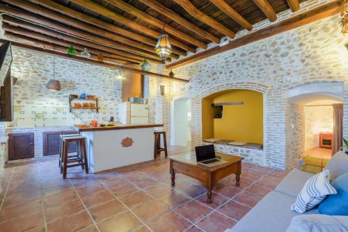 TrendyHomes Alhambra Cueva