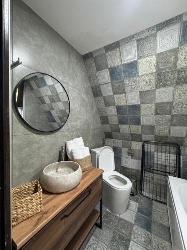 Un baño de Sameba Hill