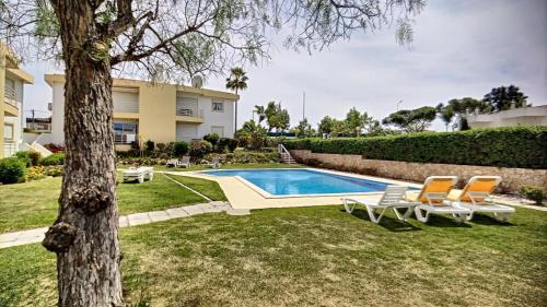 Galé Garden Retreat - Heated Pool & Bikes
