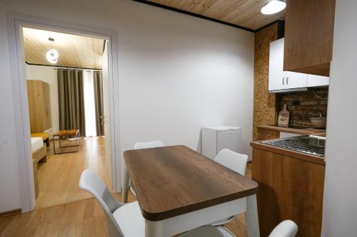 Fotografie z fotogalerie ubytování Ora Apartment v destinaci Gjirokastër