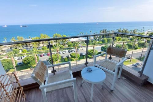Limassol Molos Hawaii Royal - Front-line 2 bedroom