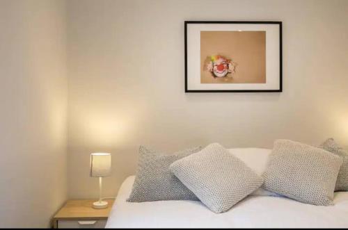London Guest Room photo 19