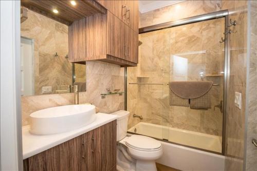 Phòng tắm tại The Rod and Reel Resort Suite 3