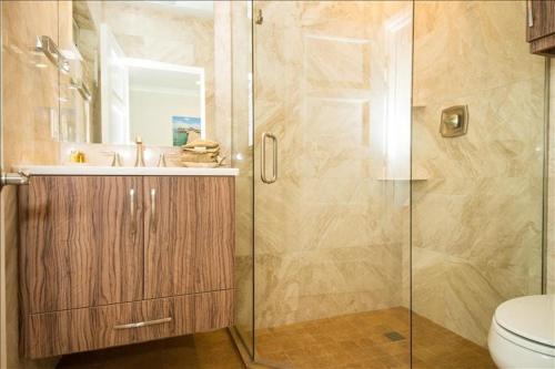 Phòng tắm tại The Rod and Reel Resort Suite 7