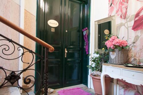 ザグレブにあるMarabeth Guest Houseのギャラリーの写真