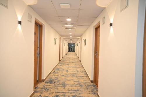 Gambar di galeri bagi Clarks Safari Kheda, Ahmedabad di Kheda