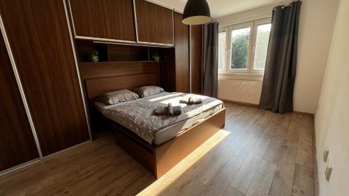 Industrial Apartment I 24hr Self Check-in I Free Parking & Coffee