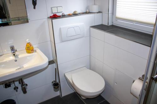 Ένα μπάνιο στο Ferienwohnung 1