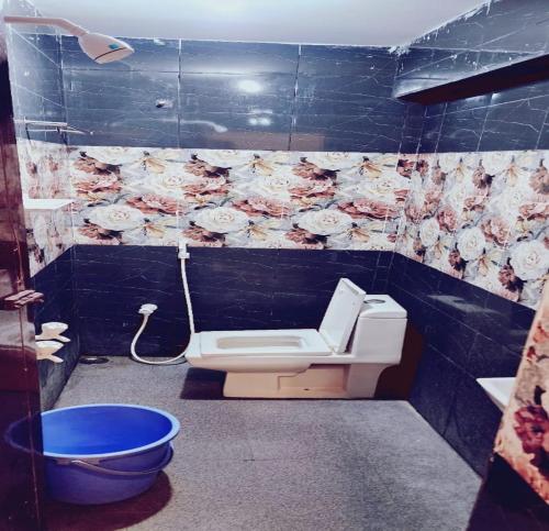 Koupelna v ubytování Minnal Residency