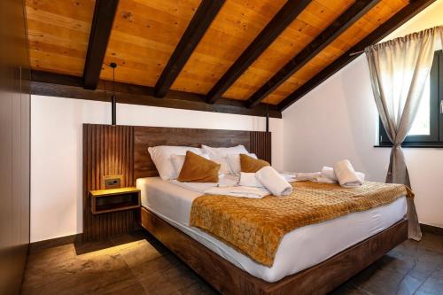 Katil atau katil-katil dalam bilik di NEW! Luxury Villa Meden Dol with heated pool, Hot-Tub, 2 Saunas