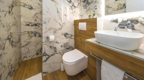 Split Central Luxury Studios 2