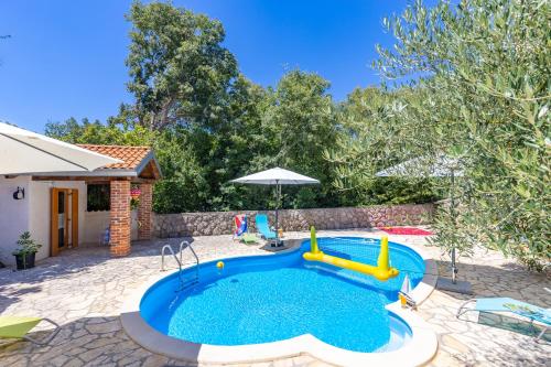 Pool House Franjo - Happy Rentals