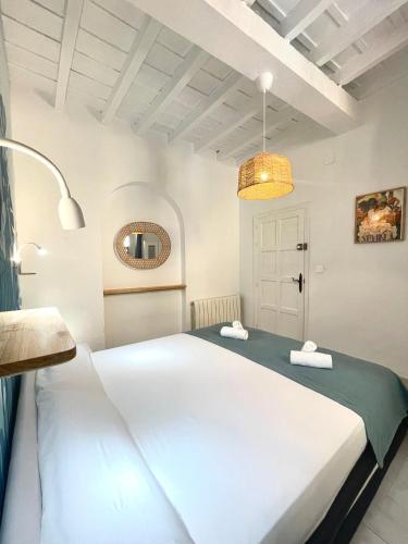 House -Rooftop&Jacuzzi -StayInSeville