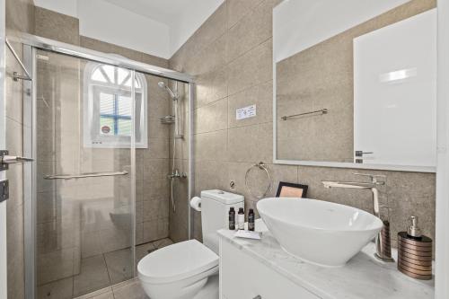 Koupelna v ubytování Adamante Luxury Villa by Nomads