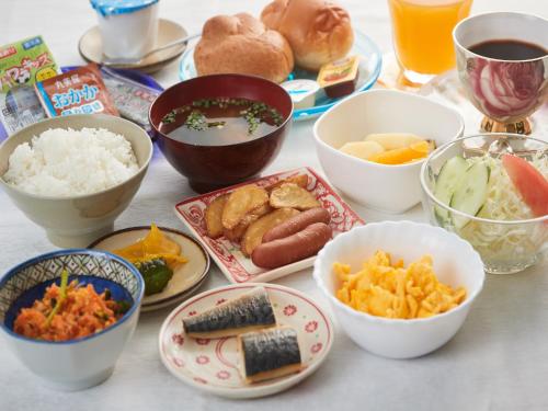 Jídlo v hotelu nebo okolí