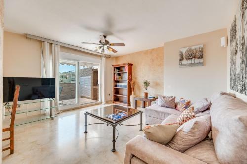 VB Quilla 3BR Duplex w Sea Views