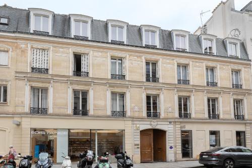 Pick A Flat's Apartment in Le Marais - Rue Filles du Calvaire