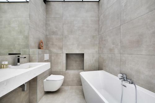 Superb apartment with hammam -4BR-12P- Bastille