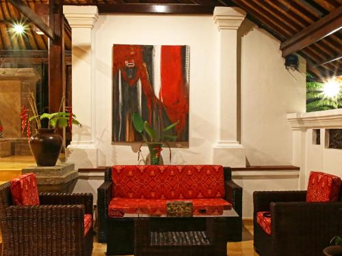 Χώρος καθιστικού στο Toya Retreat Villa