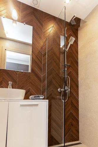 Delmare Val studio