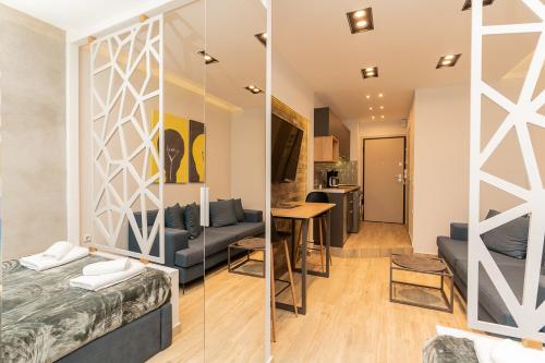 Delmare Val studio