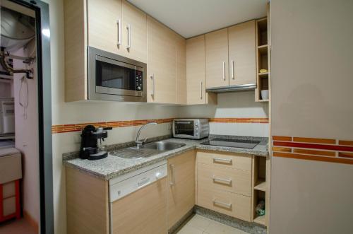 BARCO DE CHANQUETE NERJA HOME RENt MALAGA