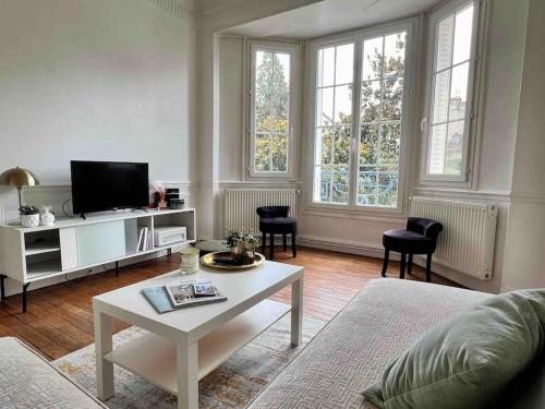 Lumineux T2 tout équipé Vichy Centre