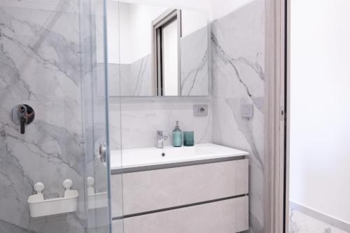 Adelina House photo 33