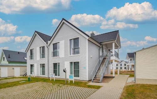 Το κτήριο όπου στεγάζεται  το διαμέρισμα