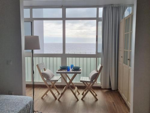 Tide's Embrace & Natural Pool