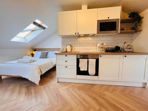 The Nook Londons Swanky Studio with FREE Parking photo 13