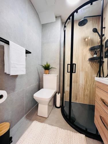 The Nook Londons Swanky Studio with FREE Parking photo 19