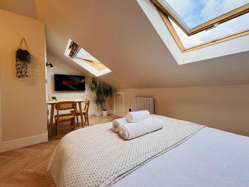 The Nook Londons Swanky Studio with FREE Parking photo 3