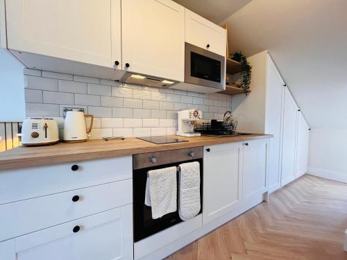 The Nook Londons Swanky Studio with FREE Parking photo 24