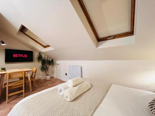 The Nook Londons Swanky Studio with FREE Parking photo 34