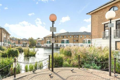 The Nook Londons Swanky Studio with FREE Parking photo 36