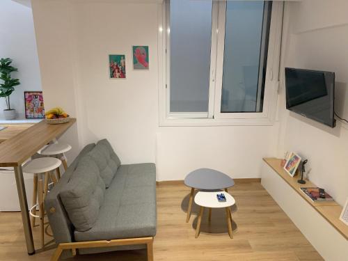 TINY STUDIOS Under the Akropolis -1-